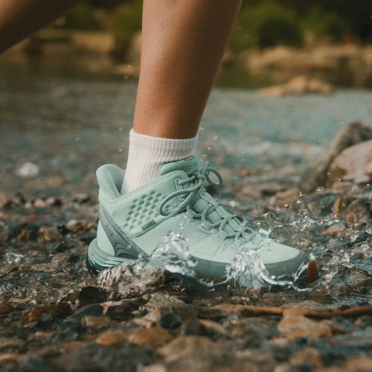 Women's Hands-Free Water Resistant